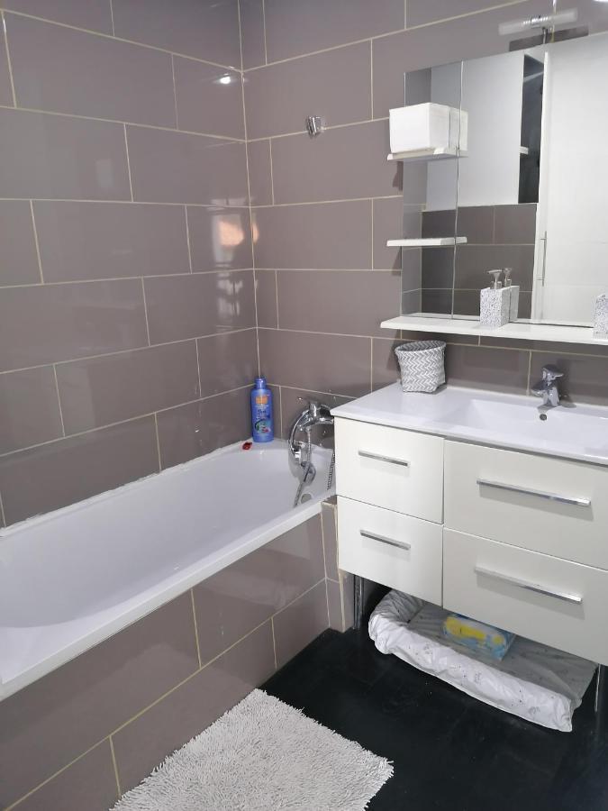 Appartement Meuble A Villeneuve Les Maguelone Exterior photo